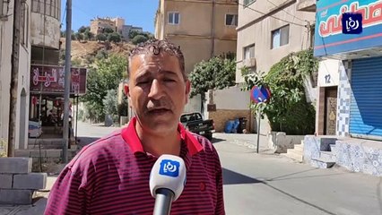 انهيار أجزاء من طريق كفرنجة يتسبب بوقوع حوادث ويهدد حياة المواطنين