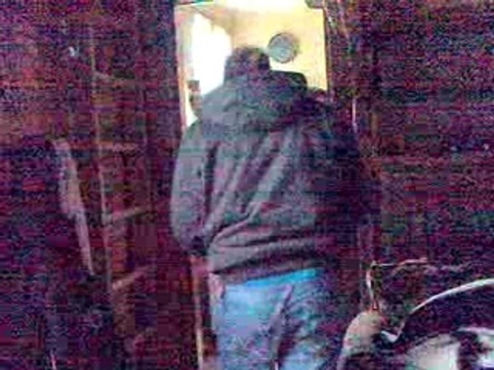 Swasty en mode Jumpstyle :p et Tecktonik