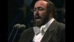 Luciano Pavarotti - Puccini: Manon Lescaut: "Tra voi belle, brune e bionde"