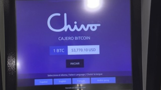 Bitcóin cumple primer mes adoptado en El Salvador y con dudas en su transparencia