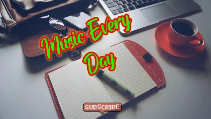Musik enak di dengar saat kerja