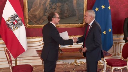 El conservador Schallenberg asume la jefatura del Gobierno de Austria