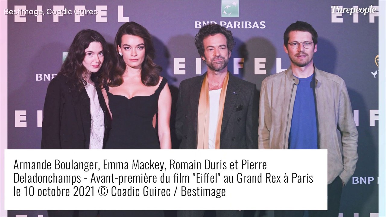 Romain Duris face à Emma Mackey, transformée : la star de Sex Education plus glamour que jamais
