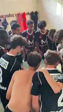 Le chant de la victoire U18 à Soustons !