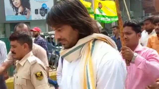 Power struggle in RJD, Tej Pratap marches barefoot in Patna