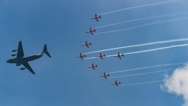 IAF perform feats, show glimpse of 1971 war on Air Force Day