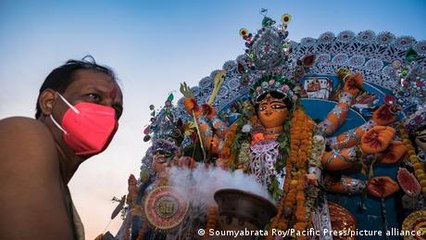 India: West Bengal state prepares for festival season amid COVID fears