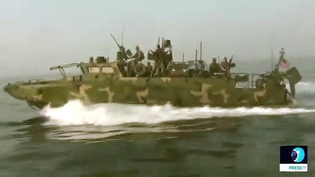 İran Donanması Körfez’de ABD botlarını ''kovaladı''