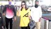 Sunny Leone कहां को निकली ?  Mumbai airport पर यूं दिया पोज़ | FilmiBeat
