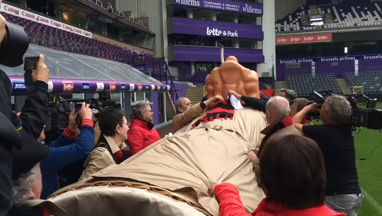 Anderlecht rend hommage à Raymond Goethals à l'occasion de son 100e anniversaire