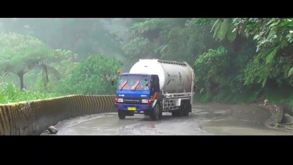 EXTREME RUNNING ROAD