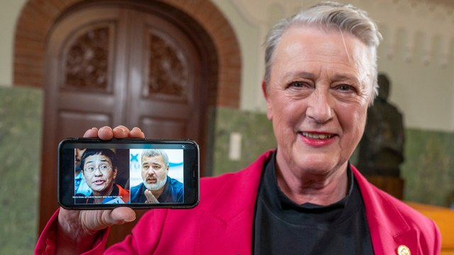 محطات في حياة الصحفيين دميتري موراتوف وماريا ريسا الفائزين بجائزة نوبل للسلام