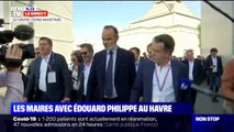 Des élus locaux entourent Édouard Philippe au Havre avant le lancement de son parti politique