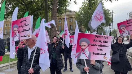 İran'daki idamlar ve Cumhurbaşkanı Reisi Londra'da protesto edildi