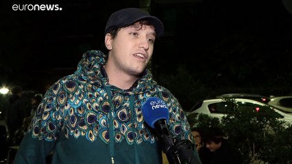 Cinema sulle saracinesche di Milano: così si torna a ridere dopo il virus