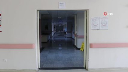 Korona virüse inanmadığı için aşı olmadı şimdi pişmanlığını yaşıyor