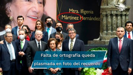 Con falta de ortografía entregan medalla a Ifigenia Martínez en el Senado