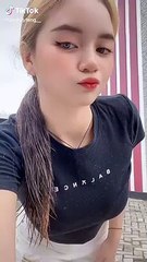 Asik ngak goyangan nya