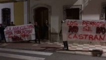 Protesta frente a la ministra Isabel Rodríguez en Calzada de Calatrava