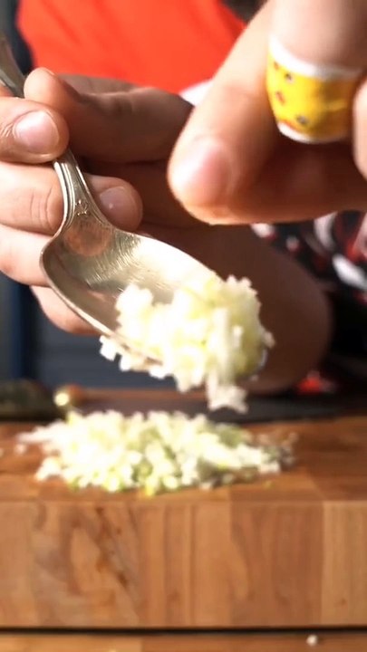 Cutting Food Skills ASMR #5 - Who can cut fruit faster than him