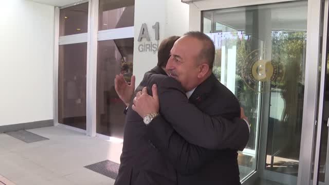 Çavuşoğlu: "(ABD'nin Suriye kararnamesini uzatm...