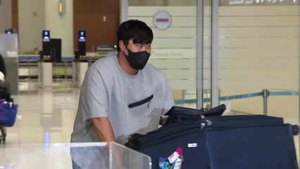 '시즌 종료' 류현진 귀국...휴식기 돌입 / YTN