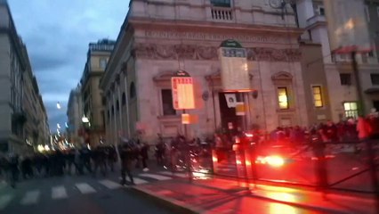 Italie : tensions entre manifestants anti-pass et policiers