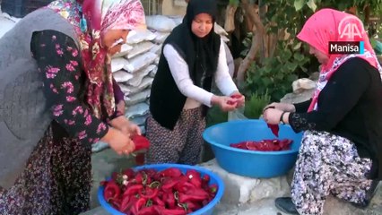 16 çeşit bitki ve sebzeden hazırlanan "Demirci tarhanası" şifa kaynağı oluyor