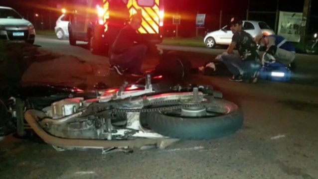 Homem é preso por embriaguez após colidir Palio contra motocicleta no Floresta; Duas vítimas foram socorridas pelo Siate