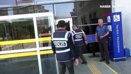 Descargar video: Hatay'da satırla saldırıya uğrayan kadından şoke eden istek! Kendini yerden yere attı