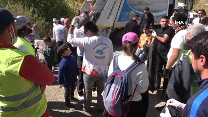 'Yeryüzü Cenneti' olarak bilinen Nemrut Krater Gölü'nde tonlarca çöp toplandı