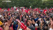 شاهد: آلاف يتظاهرون ضد قرارات الرئيس قيس سعيّد في تونس