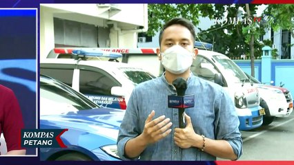 Tak Konsentrasi Menyetir, Pengendara Mobil BMW Tabrak Polisi