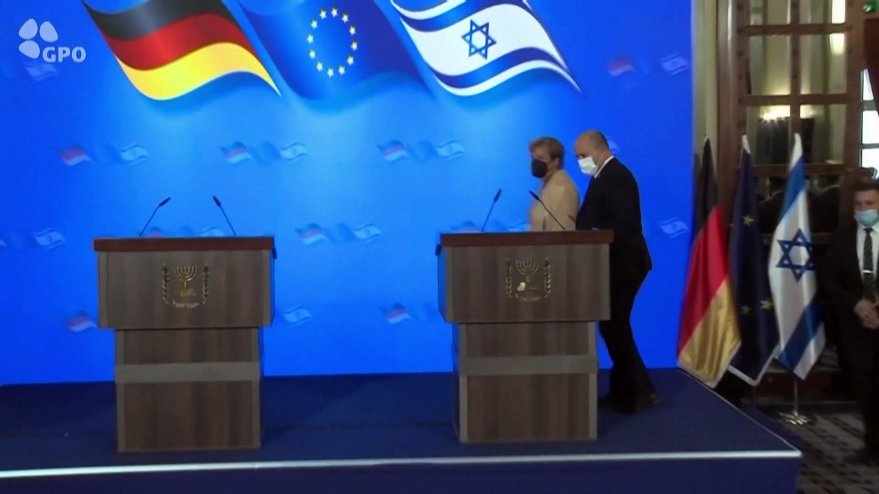 Merkel di fine mandato: visita allo Yad Vashem per la Cancelliera