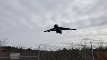 Watch a Massive C-5M Super Galaxy Land