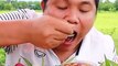 Thai man eating seafood in the edge of ricefields | mukbang eatingshow viral tiktok