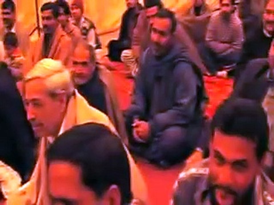 Zakir Zawar Qamar - Qaseeda - Hum_Ney_Mana_Hai_Ali_Mola(A.S)_Hariawala_G._T_Road_Gujrat.flv