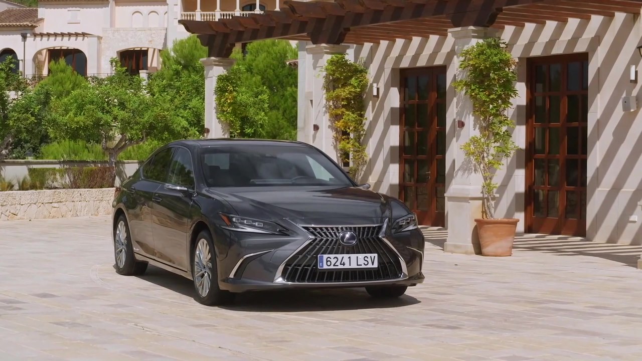 Der neue LEXUS ES 300h - Das Design