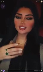 ملكة كابلي تستعرض موهبتها في الغناء.. وصديقاتها يضعونها في موقف محرج