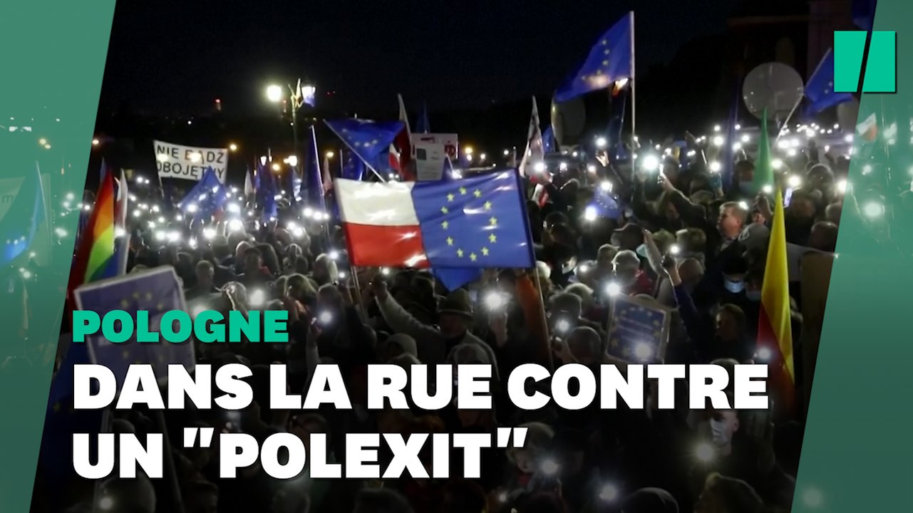 Contre un "Polexit", des dizaines de milliers de Polonais ont défilé dans les rues