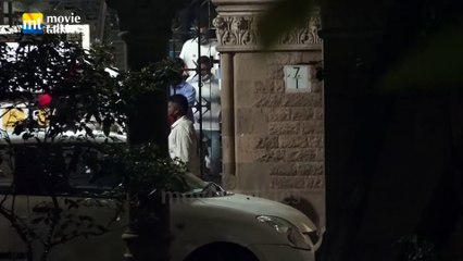 yt1s.com - Aryan Khans mom Gauri Khan seen CRYING when the judge sent Aryan Khan to Judicial Custody