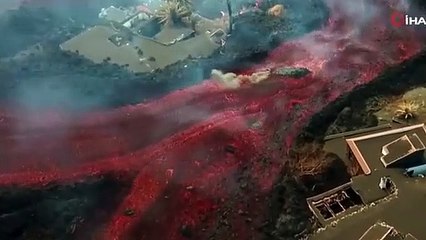 Onlarca binayı yuttu! Korkunç görüntüler