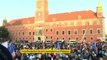 Pologne : des milliers de manifestants à Varsovie pour réaffirmer la volonté de rester européens