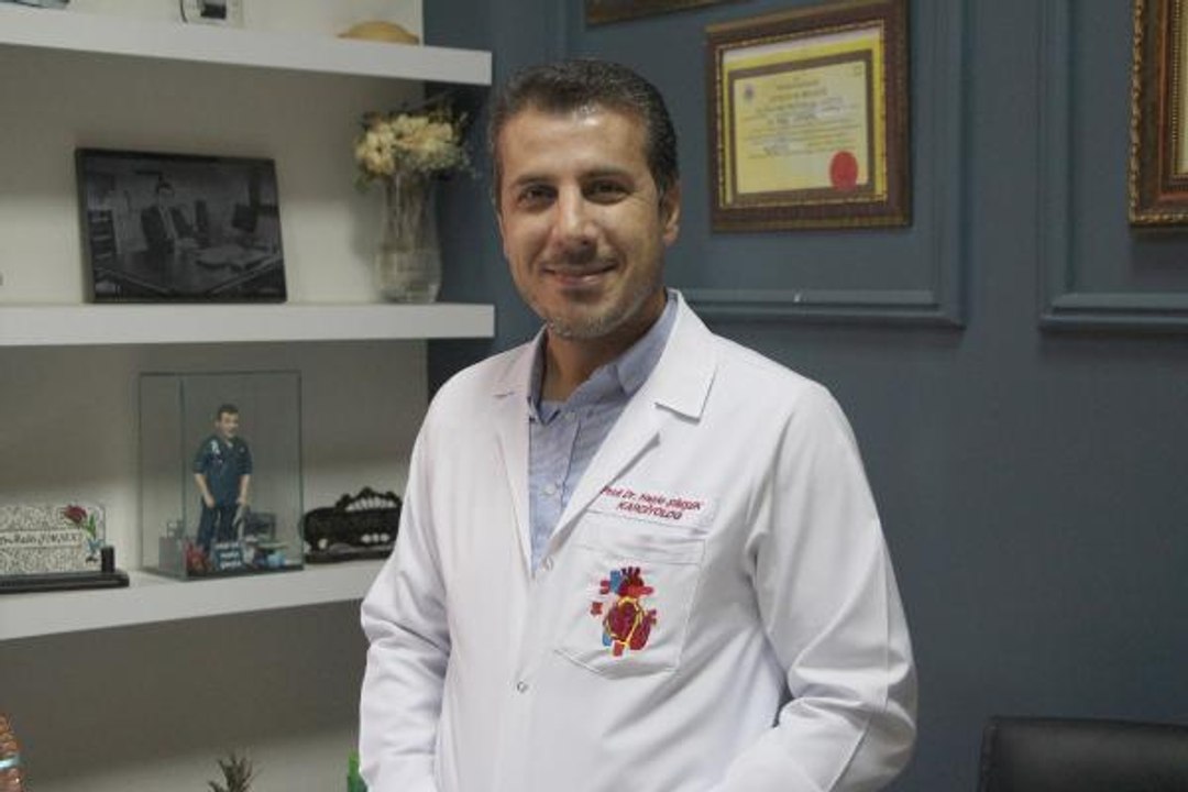 'KORONAVİRÜS GEÇİRENLERİN KALP DAMAR UZMANLARINA GÖRÜNMESİNDE FAYDA VAR'