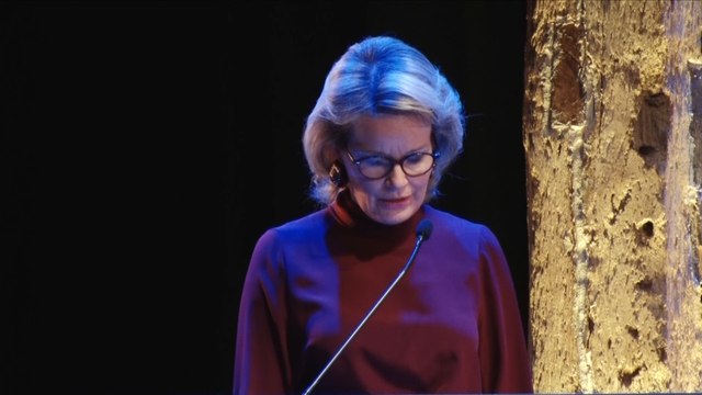 La Reine échange avec des étudiants sur les Objectifs de Développement Durable à Louvain-la-Neuve