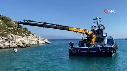 Fırtınanın deniz dibinde oluşturduğu duba enkazı, 15 günlük çalışmayla çıkartılabildi