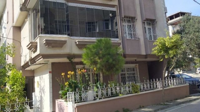Avcılar'da vahşet! Kadın boğazı kesildi, eşinin otomobili yanmış halde bulundu