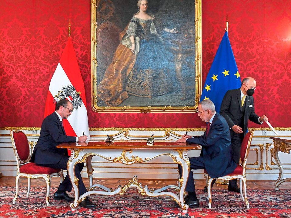 Schallenberg und Linhart angelobt