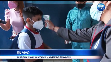 Niños de primaria vuelven a clases presenciales en escuela del norte de Guayaquil