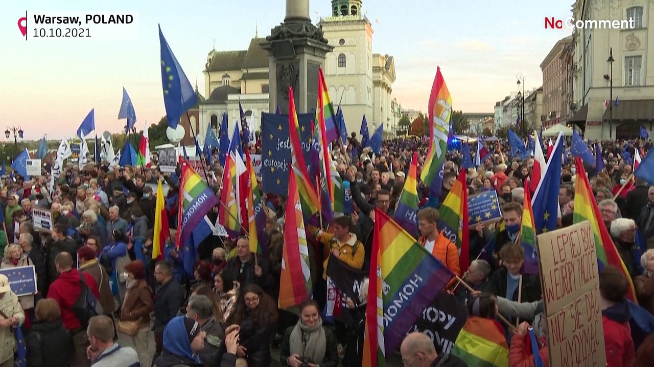 100.000 Polen protestieren gegen 'Polexit'